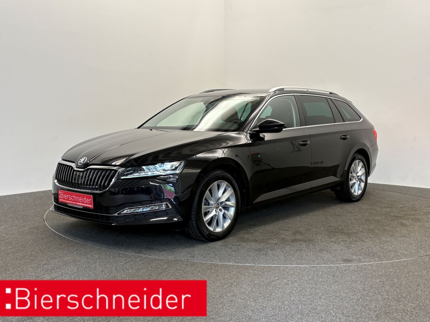 Skoda Superb Combi 2.0 TDI DSG Style MATRIX VIRTUAL AH