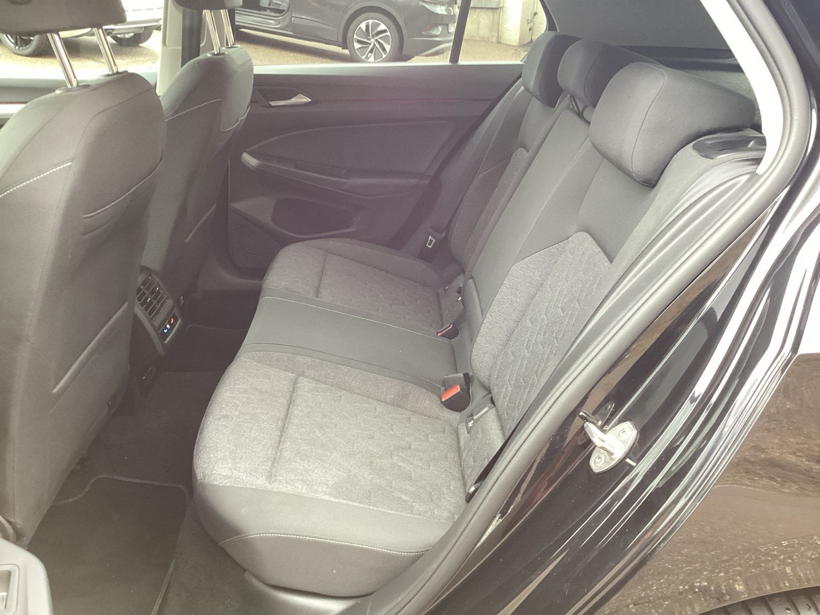 Volkswagen Golf - Bild 11