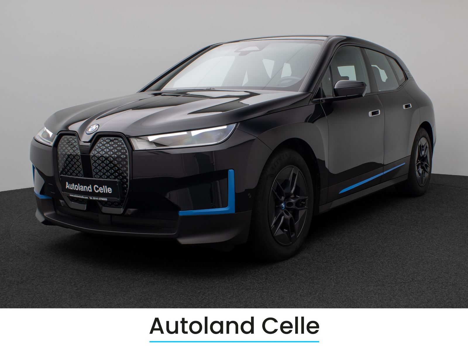 Fahrzeugabbildung BMW iX xD40 Panorama Kamera HiFi Komfort SkyLounge
