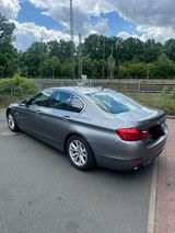 BMW 520 HEAD UP / SCHECKHEFT / 8-FACH - BMW 5er Reihe aus 2012