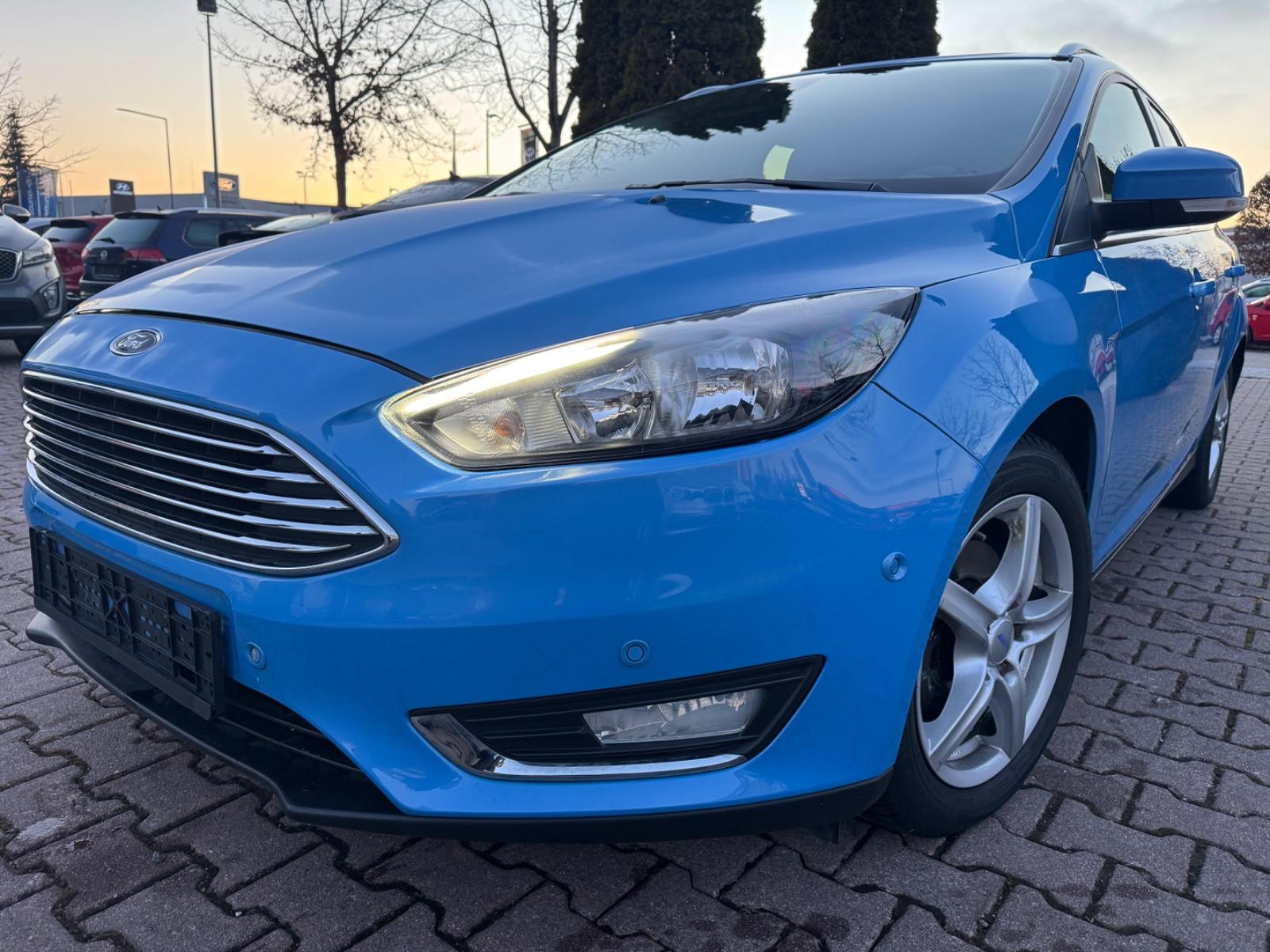 Ford Focus Turnier Titanium  - NAVI - KLIMAAUTOMATIK