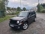 Jeep Patriot 2.2 mit Mercedes- Motor  4x4 ... - Jeep Avenger in Frankfurt (Main)