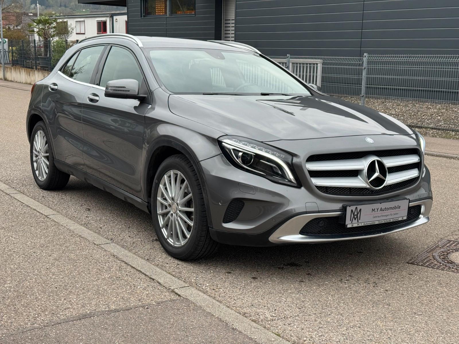 Mercedes-Benz GLA 250 4Matic | LED | R.Kamera | SHZ |