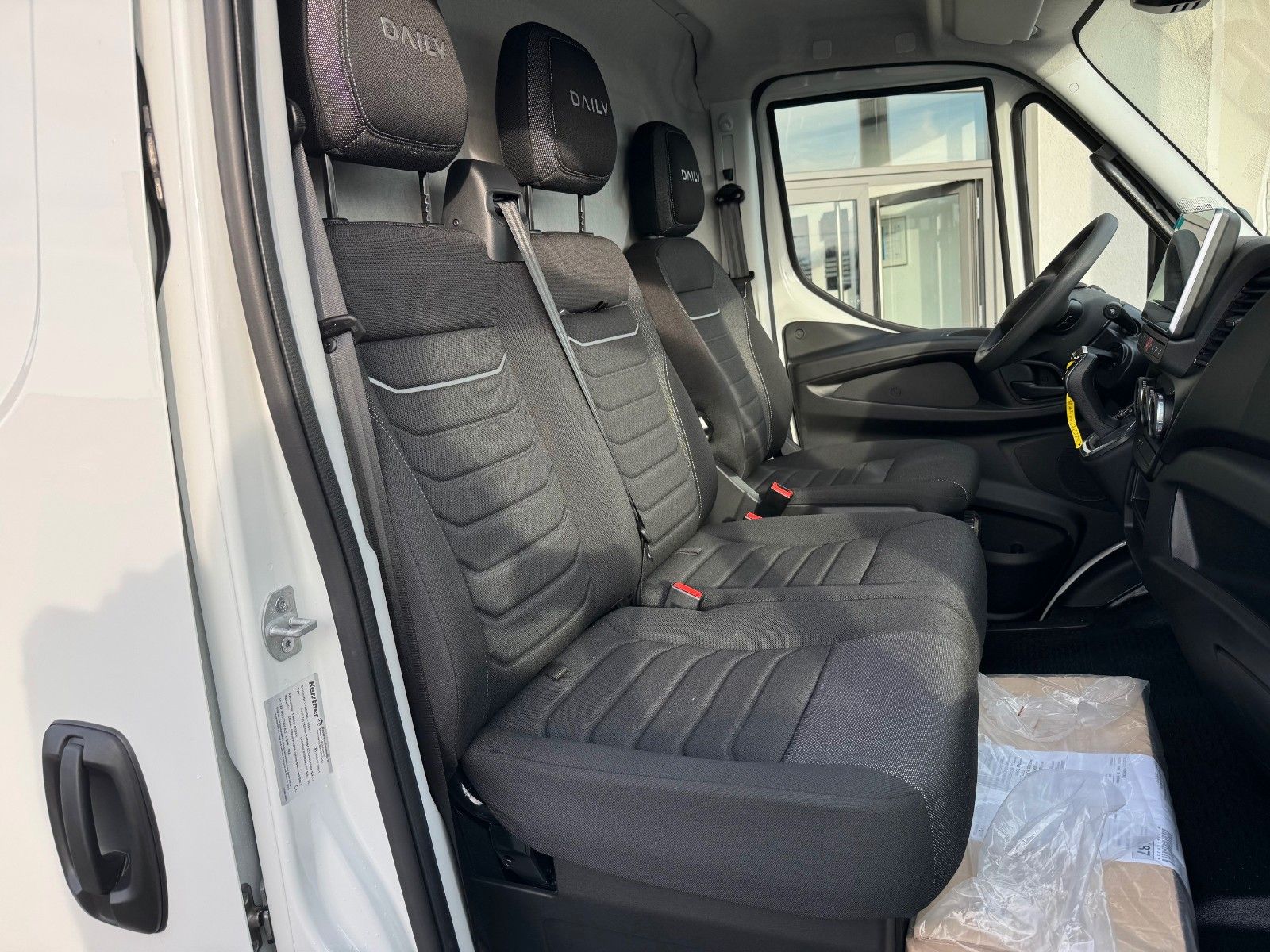 Fahrzeugabbildung Iveco Daily 35S18 A8 *Standkühlung*Kamera*Automatik*
