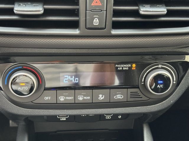 i10 FACELIFT TREND AT+NAVI+RÜCKFAHRKAMERA+SITZ-/