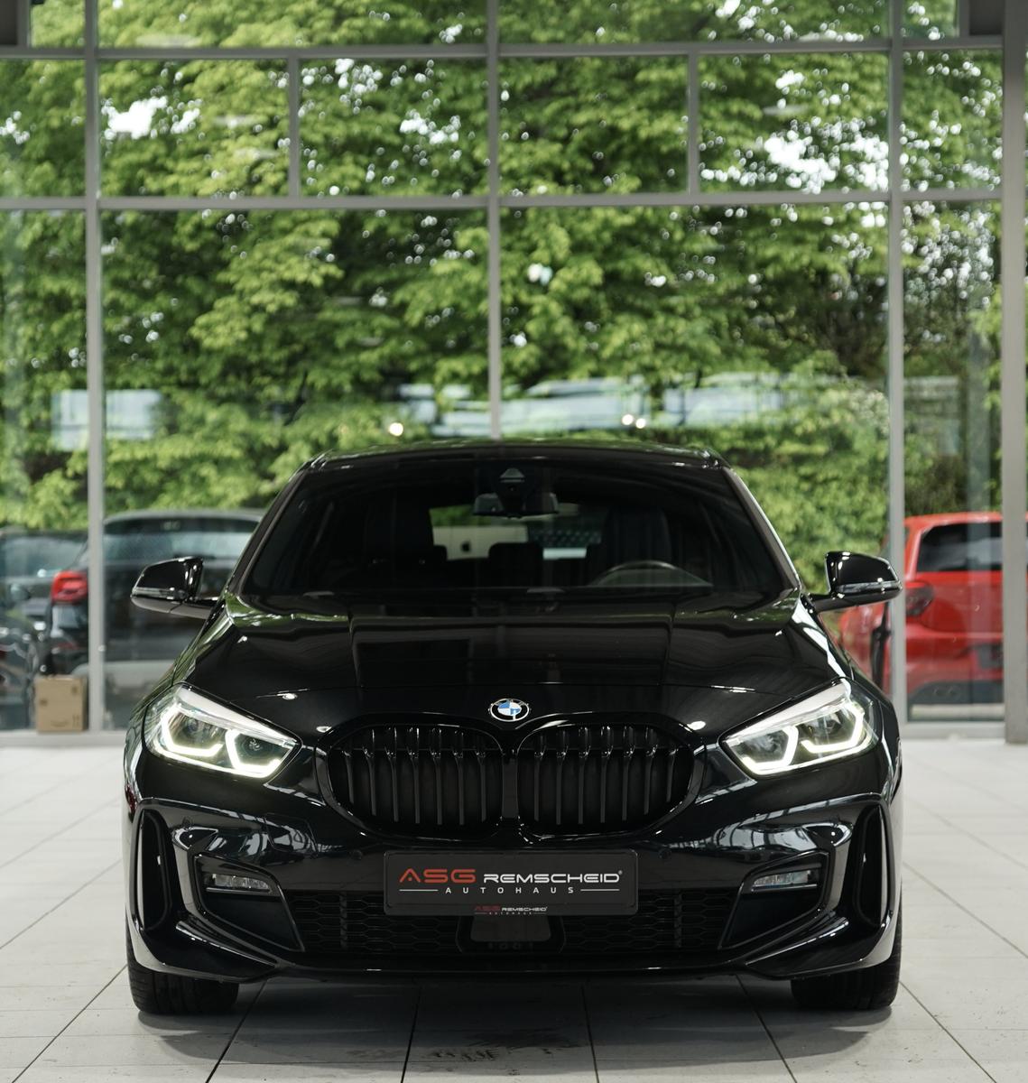 BMW 118 i M Sport *Live-Cockpit *Shadow *Sportsitze, миниатюра 2