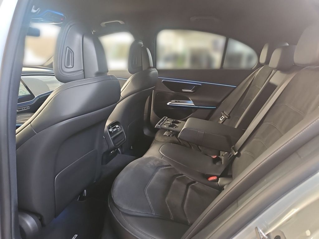 Fahrzeugabbildung Mercedes-Benz E 200 4M AMG Distronic+ Totwi. LED KeyLess Sport