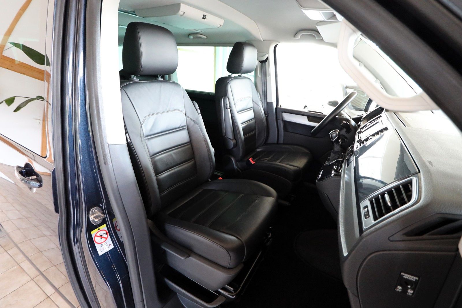 Volkswagen T6 Multivan 2.0 TSI Comfortline lang AHK STHZ foto 14