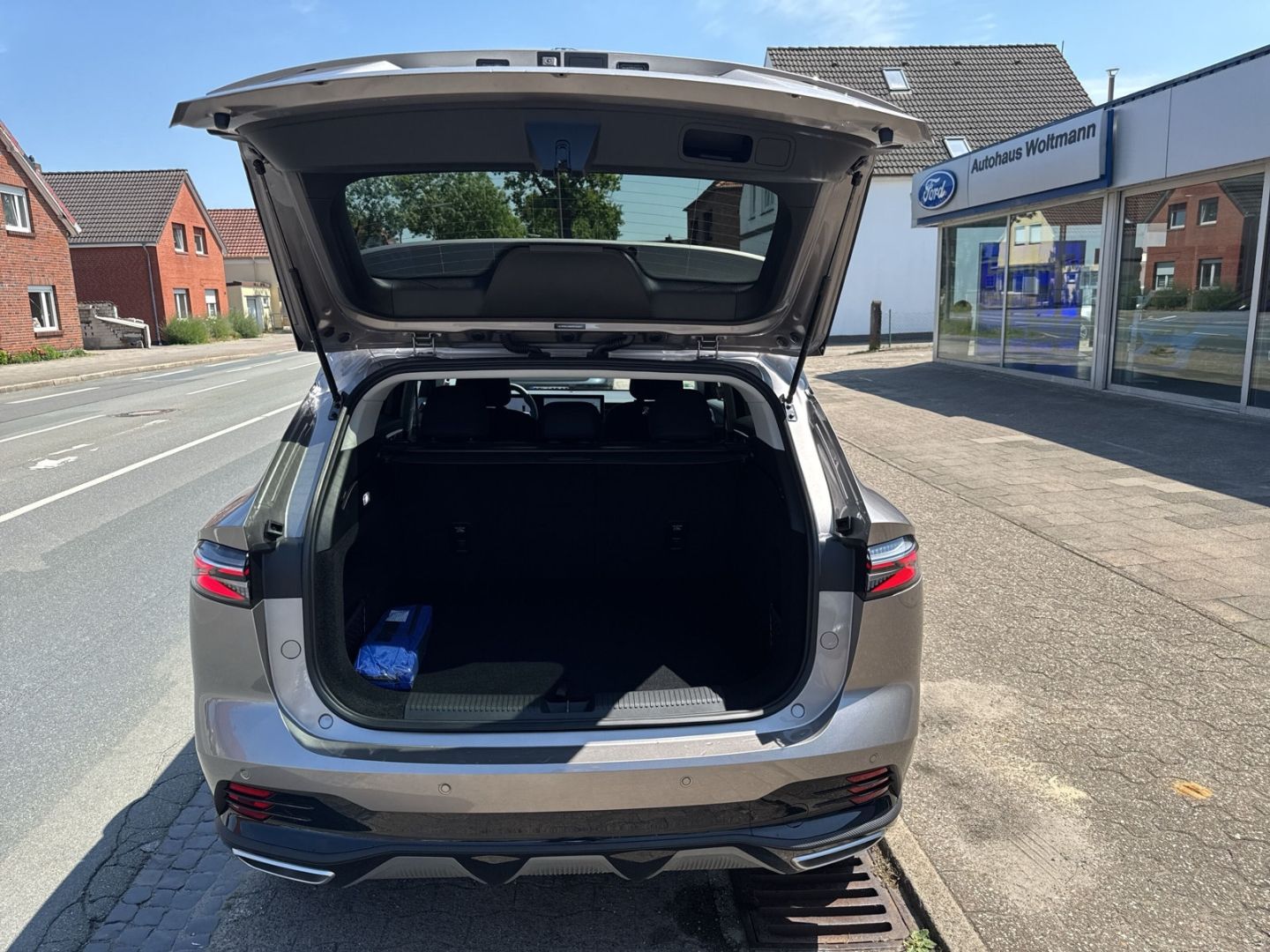 Fahrzeugabbildung MG HS Hybrid+ Comfort MY25 TOP FINANZ* versch. Farb