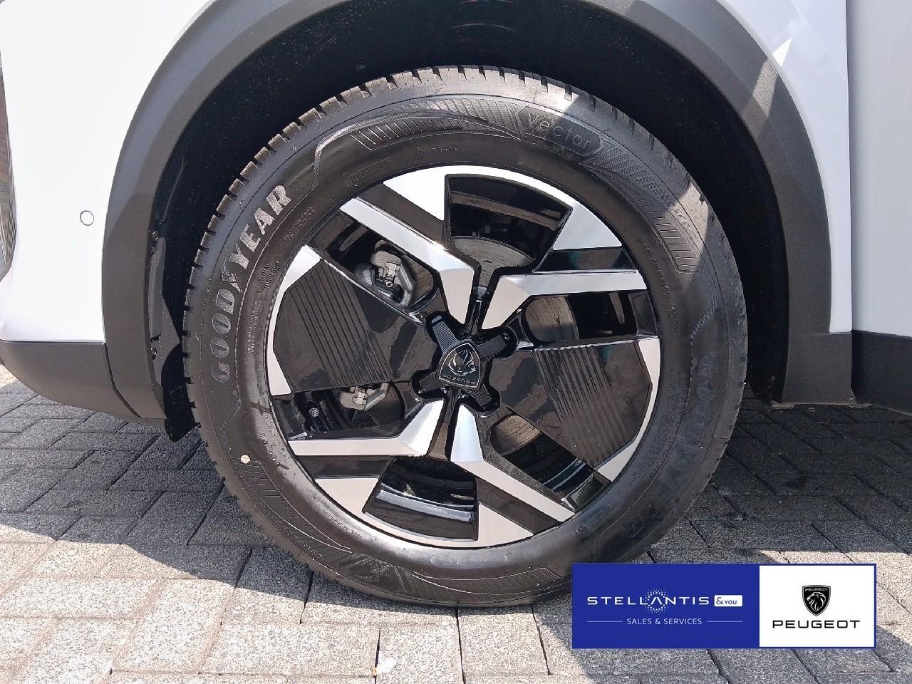 Peugeot 2008 Hybrid 145 Allure+ACC+ Grip-Control