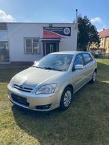 Toyota Corolla 2.0 D-4D Executive / Compact - Toyota Corolla: Compact