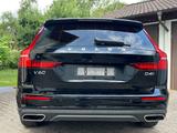 Volvo V60 Cross Country D4 AWD Geartronic - gebrauchte Volvo V60 Cross Country aus dem Jahr 2020