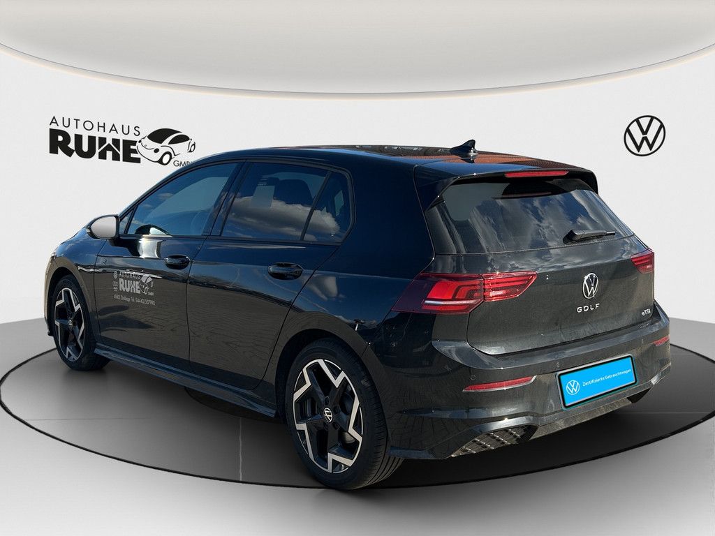 Volkswagen Golf VIII R-Line 1.5 eTSI 110 kW DSG KAMERA ACC foto 3