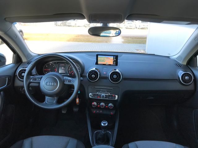 Foto Nummer 11: AUDI A1