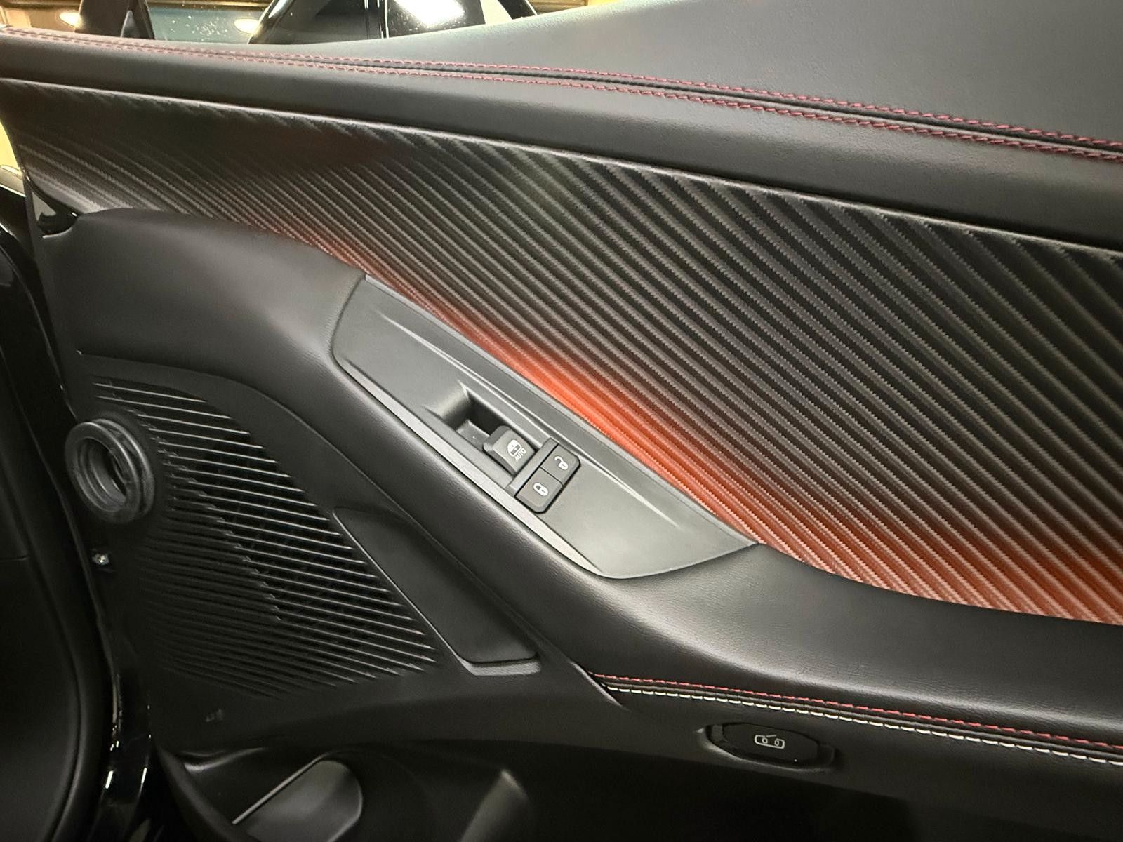 Fahrzeugabbildung Dodge CHARGER 4DR -LAUNCH EDITION-SIXPACK-CARBON-AWD
