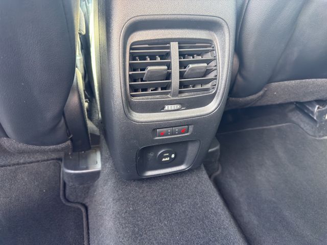 Kuga 2.0 EcoBlue Automatik Titanium X AHK, Stand