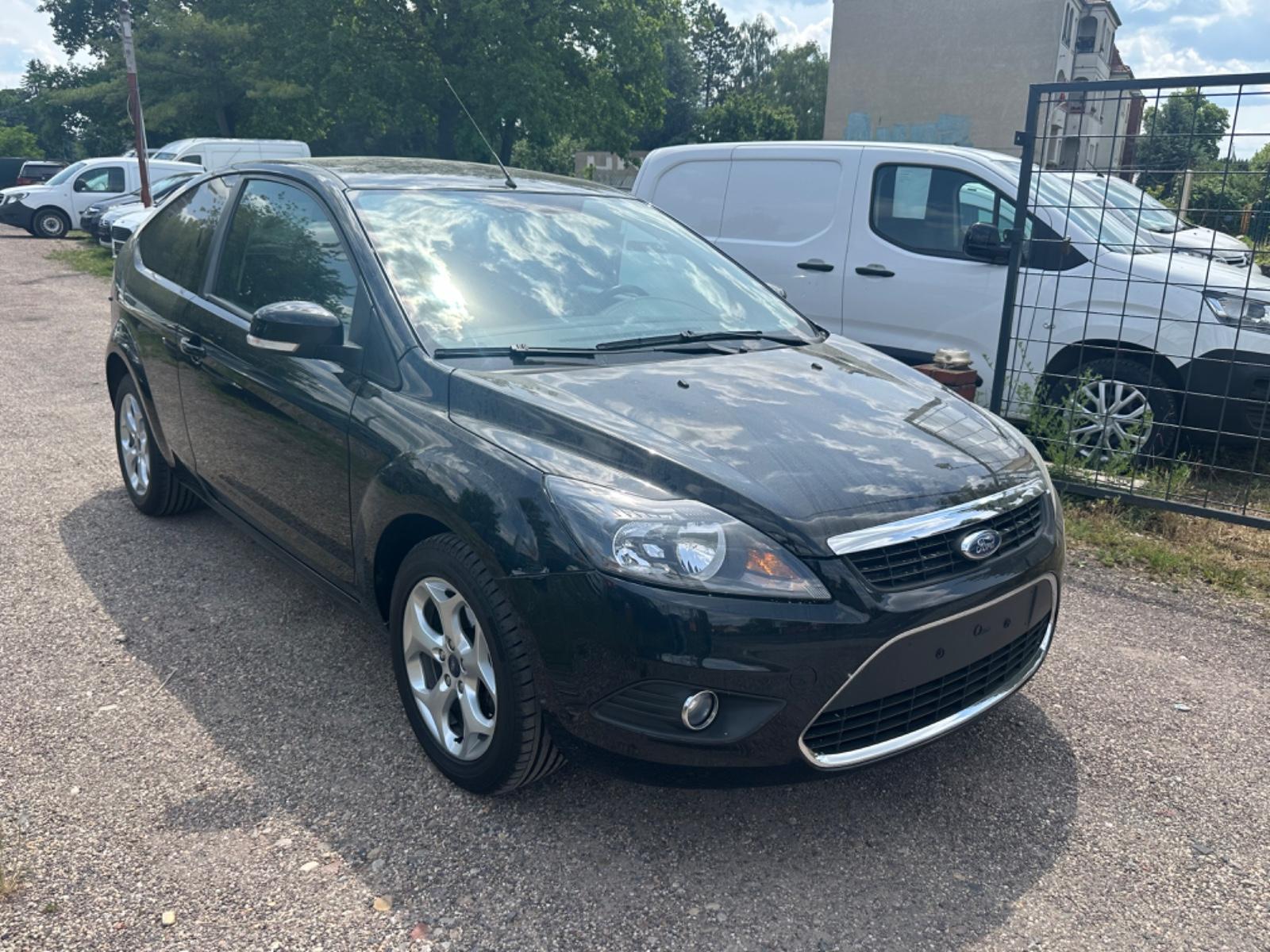 Ford Focus 1,6 Titanium,Klimatronic,SHZ,Tüv-02/2027