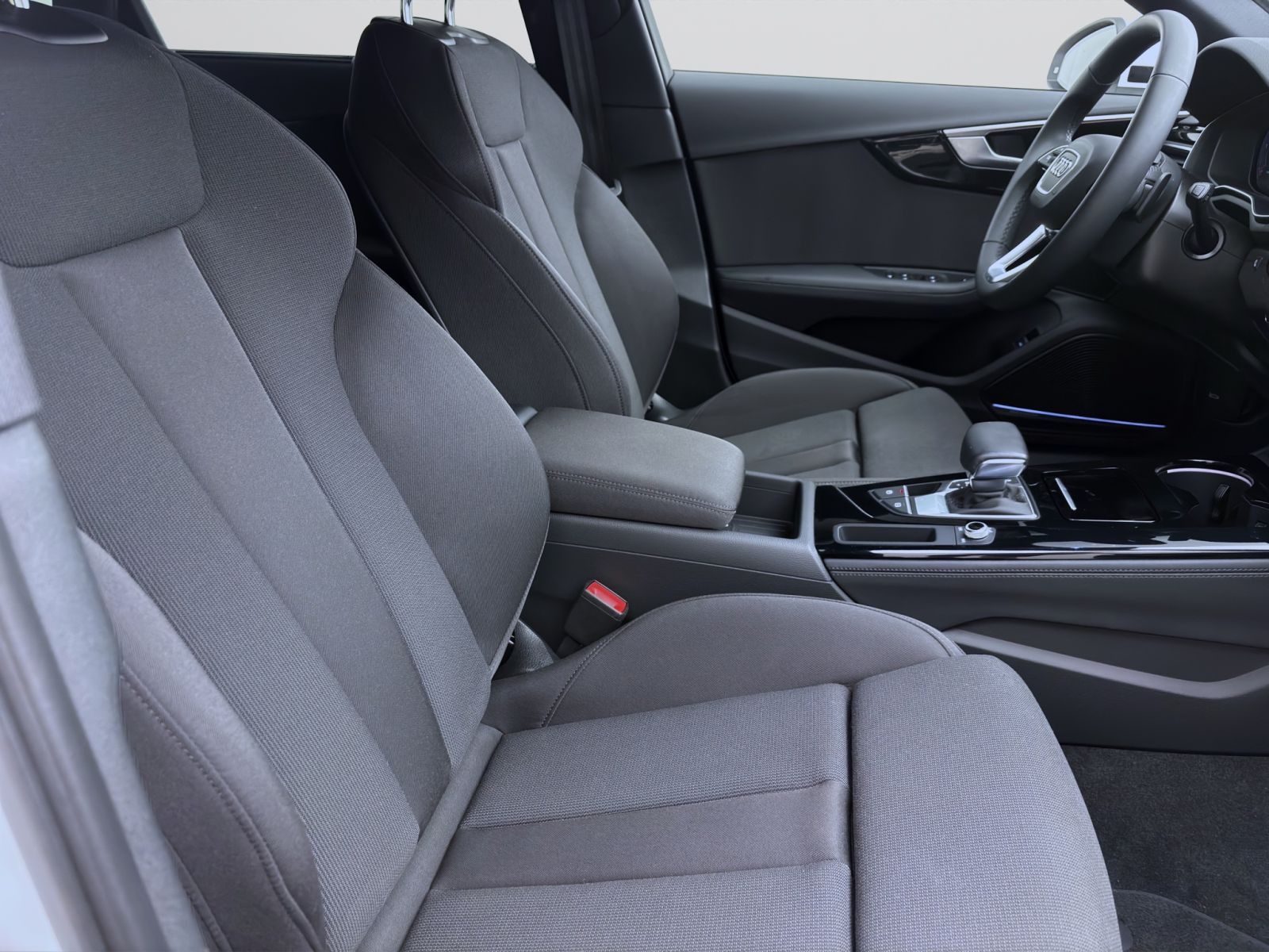 Audi A4 - Bild 17
