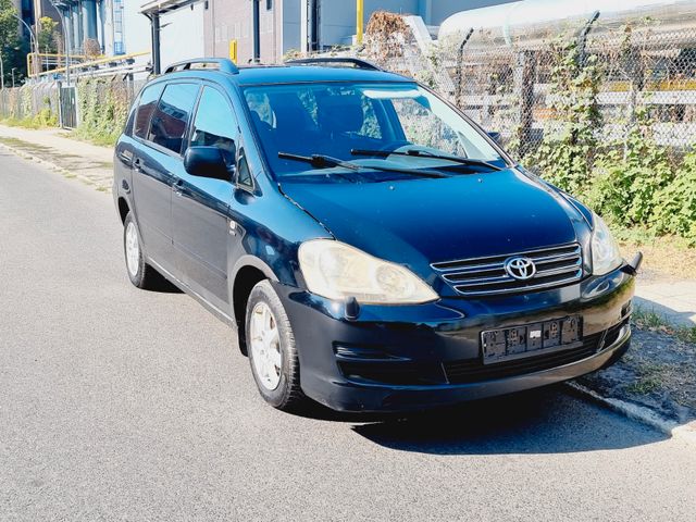 Toyota Avensis Verso 2.0 Klima / 7-Sitze