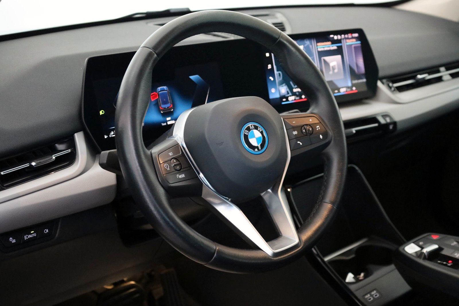 Fahrzeugabbildung BMW X1 25e xDrive Leder,Navi,LED,Kamera,ParkPak.,AHK