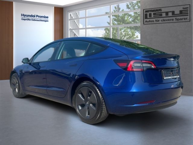 Fahrzeugabbildung Tesla Model 3 Basis RWD Soundsystem ACC El. Heckklappe