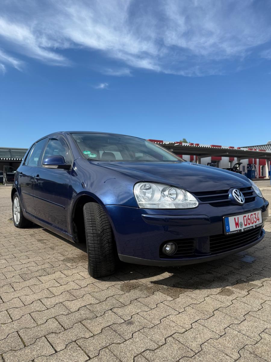 Volkswagen Golf V Lim. Tour PDC CARPLAY KLIMA