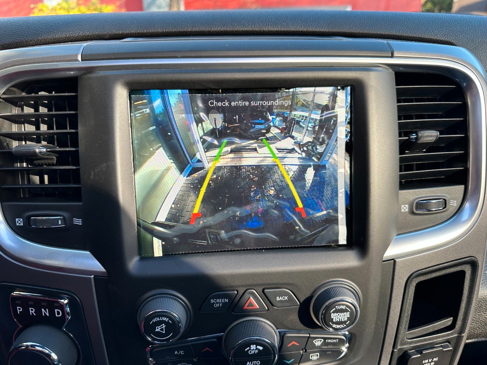 Fahrzeugabbildung Dodge RAM 1500 WARLOCK *LPG*A/T Reifen