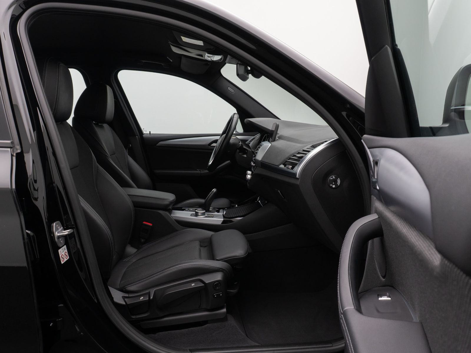 Fahrzeugabbildung BMW X3 xD20d PDC CockpiPlus Sportsitz LED 18Zoll