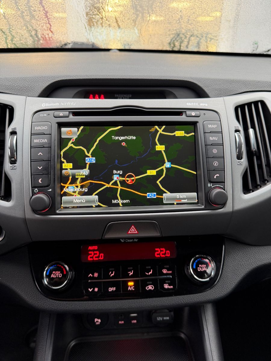 Fahrzeugabbildung Kia Sportage Spirit 2.0 2WD AT