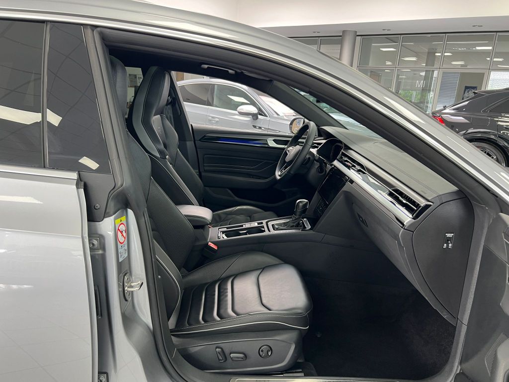 Volkswagen Arteon Shooting Brake 2.0 TSI 4M R-Line PANO*360
