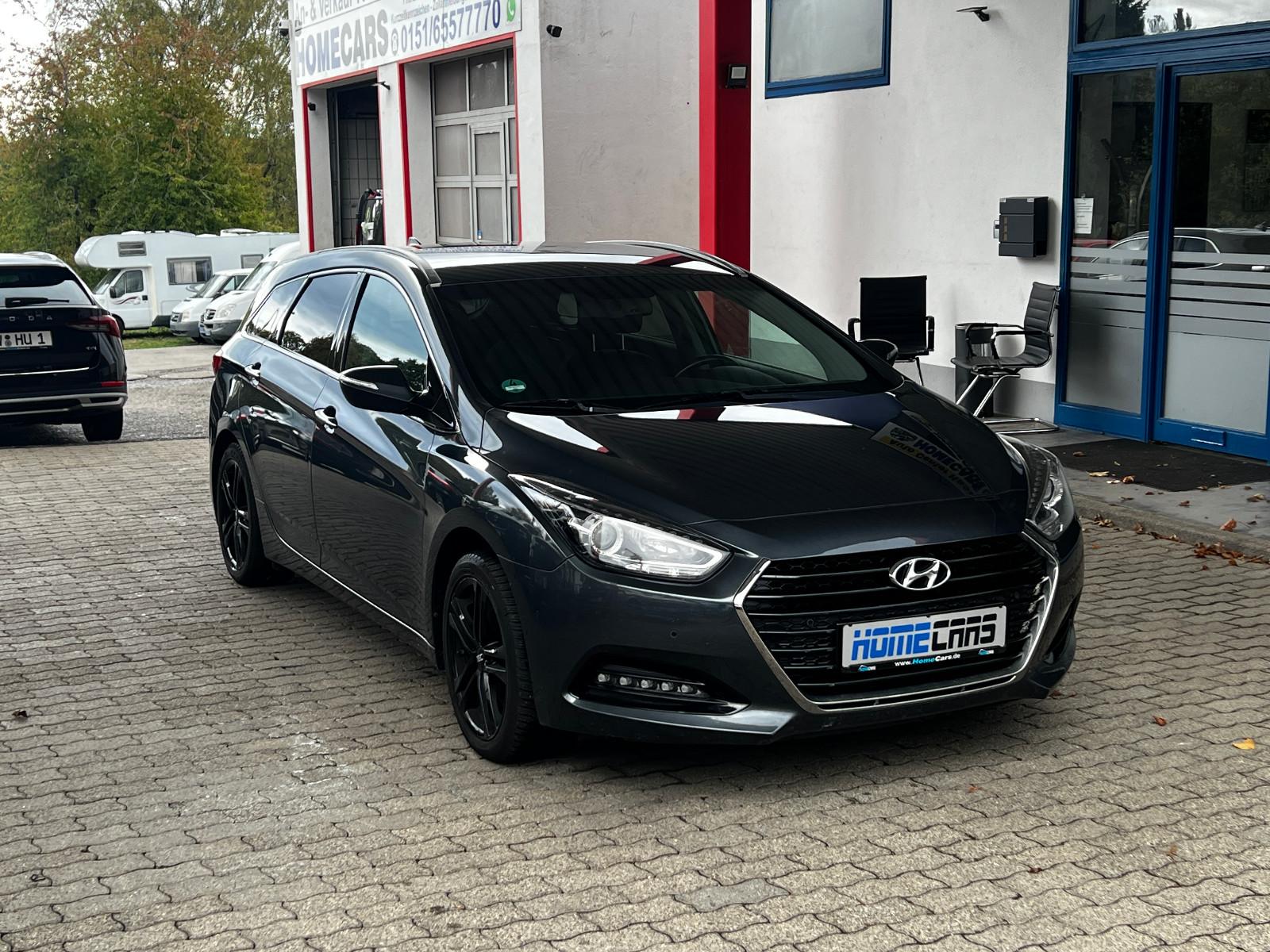 Hyundai i40 2015 — rear view