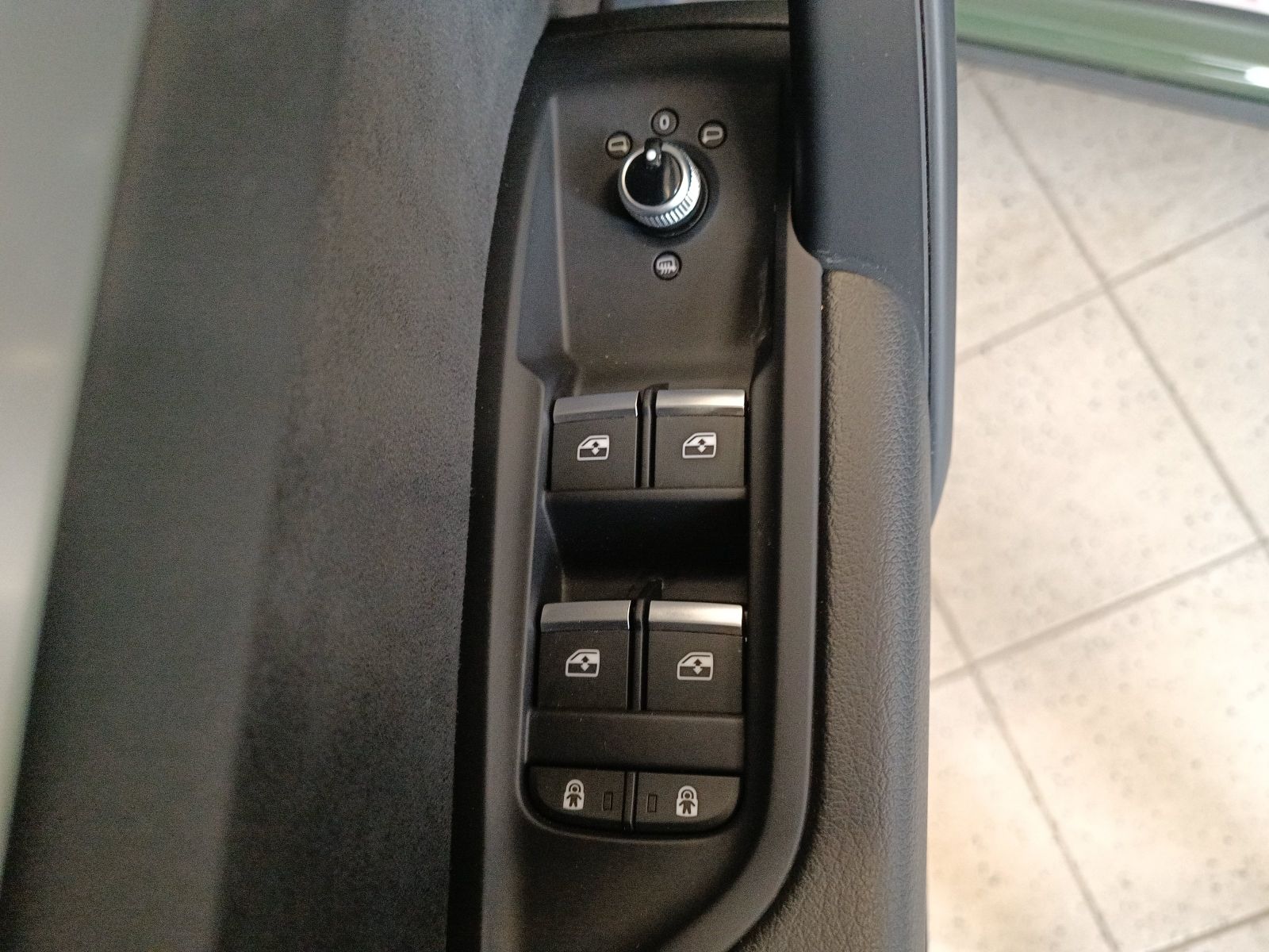 Audi SQ5 3.0 TDI qu. tiptr. Luft*AHK*Matrix*StdHz*20 foto 15