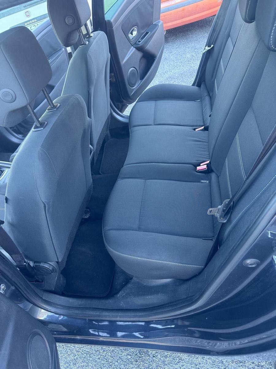 Renault Megane 2014 — photo 10