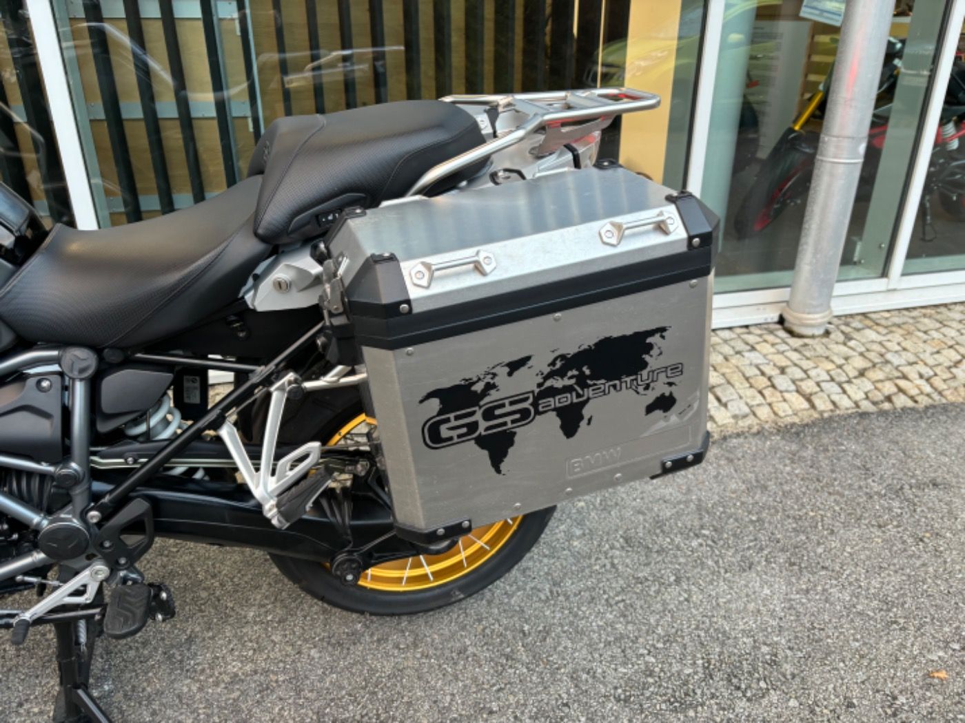 Fahrzeugabbildung BMW R 1250 GS ADVENTURE Sondermodell Triple Black Ti