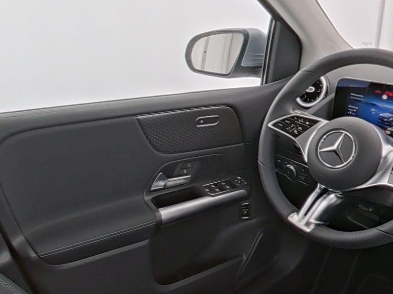 Fahrzeugabbildung Mercedes-Benz B 180 Progressive *LED*Kamera*CarPlay*Easy-Pack*