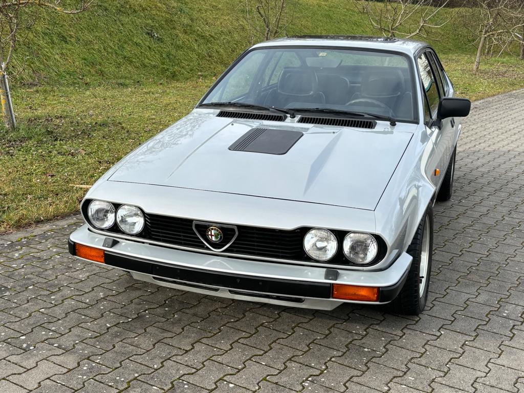 Alfa Romeo GTV