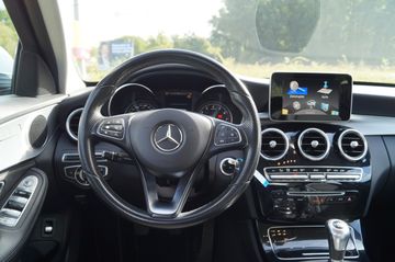 Mercedes-Benz C 180 Exclusive NAVI-AUT.-AHK.-TEMPOMAT-SHZG.-PD