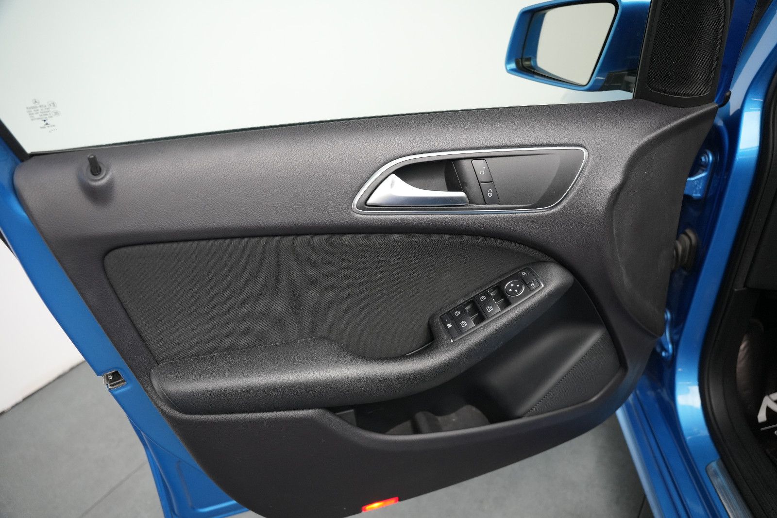 Fahrzeugabbildung Mercedes-Benz B 180 CDI/Edition E/Navigation/SHZ/MFL/ALU/