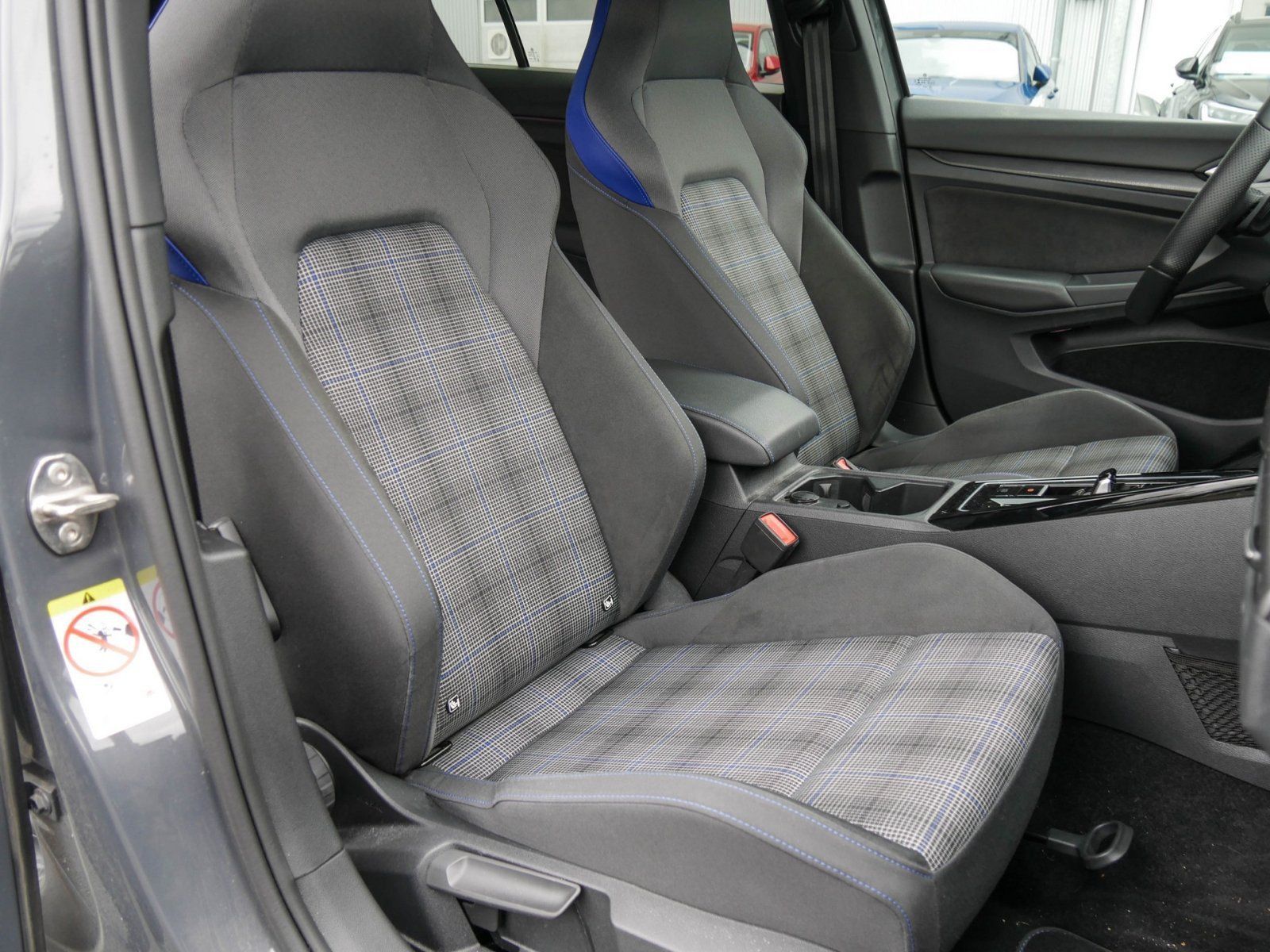 Volkswagen Golf - Bild 7