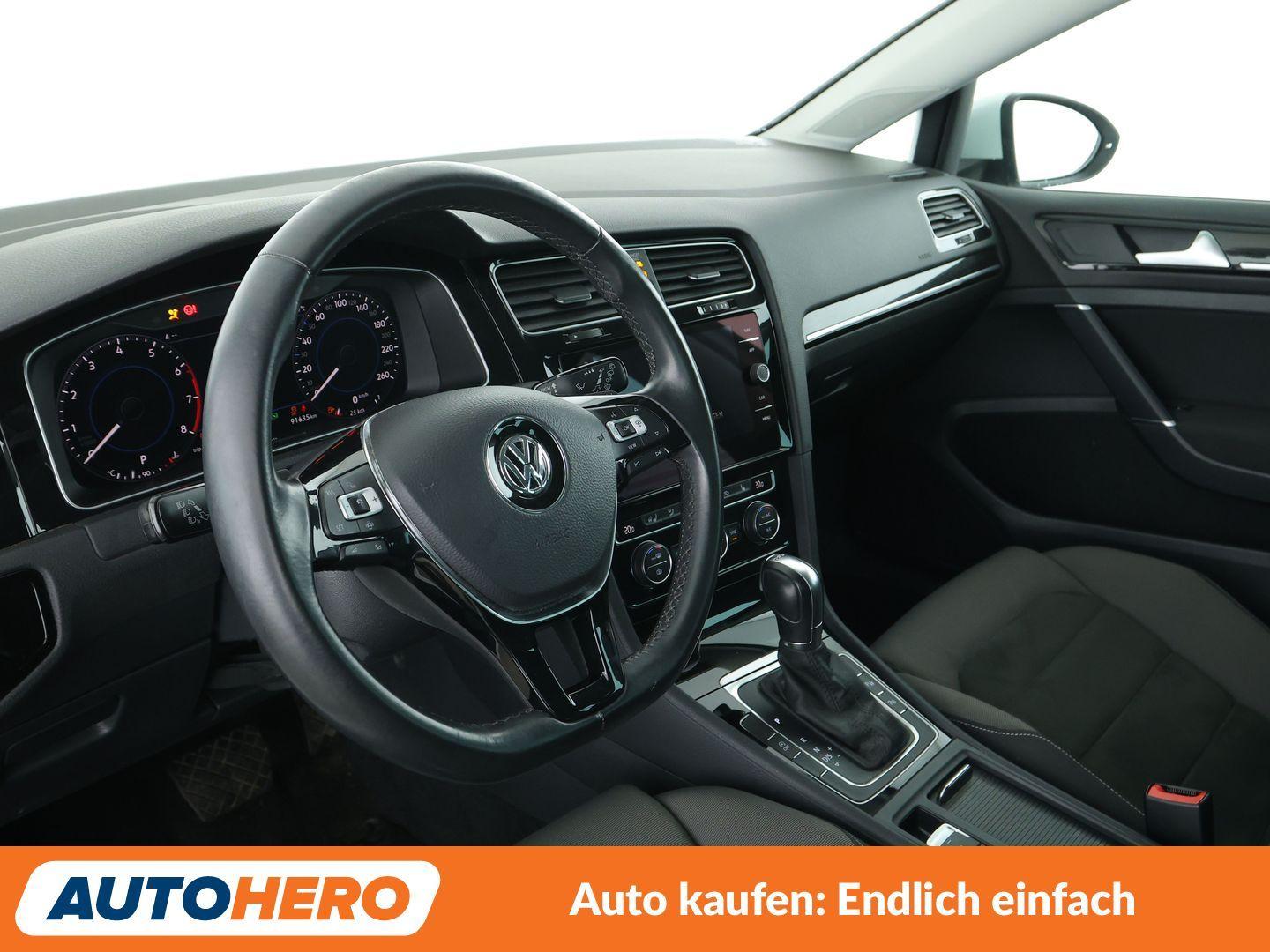 Volkswagen Golf VII 1.5 TSI ACT Highline BMT Aut.*NAVI*LED*