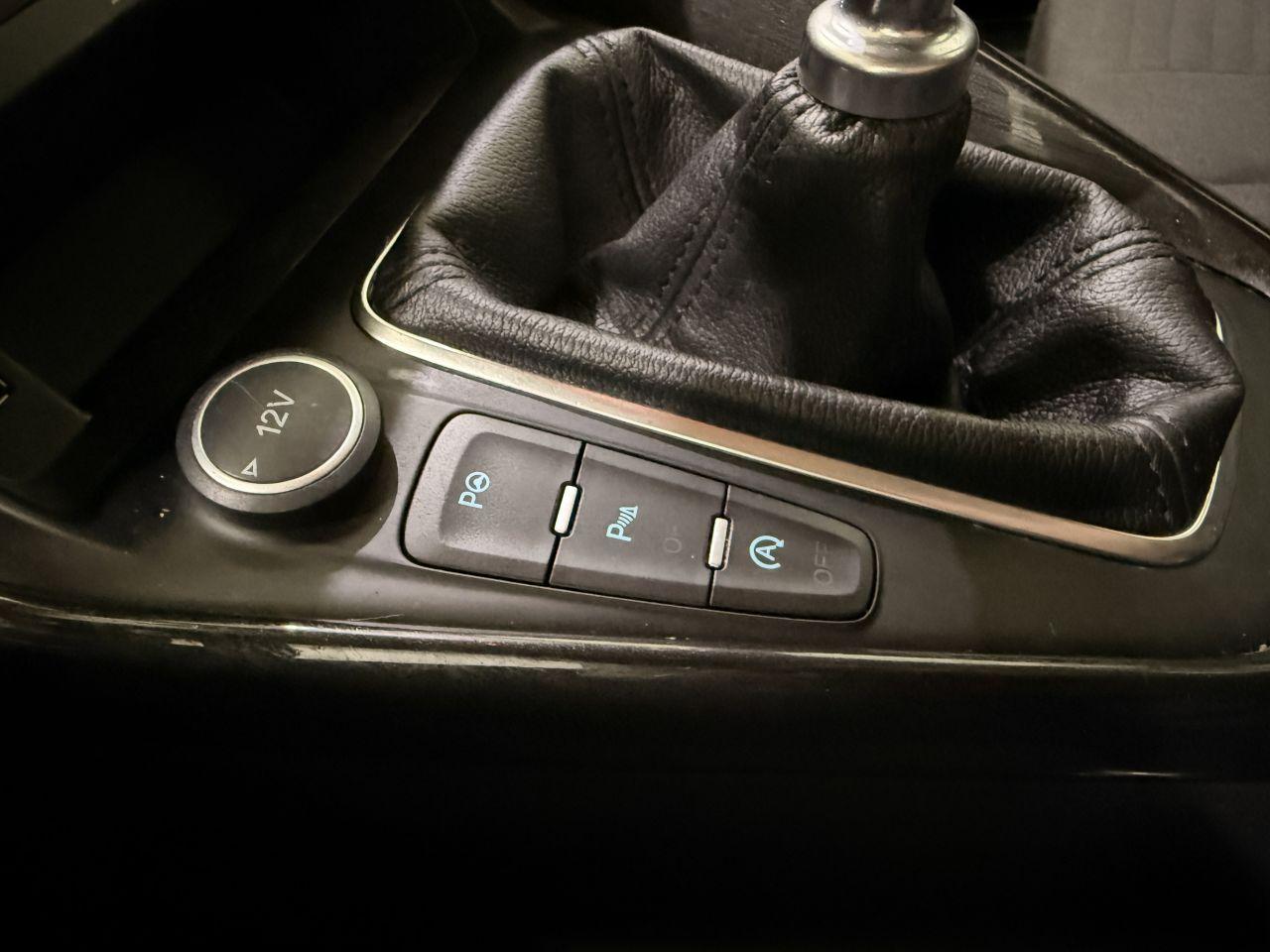 Ford Focus 2015 — фото 39