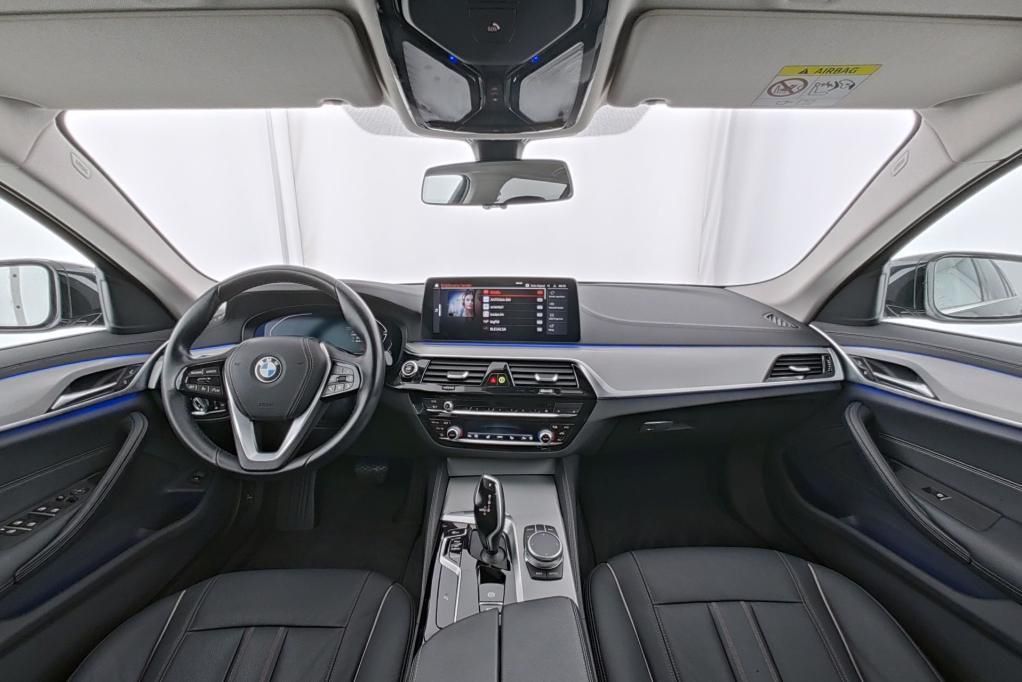 BMW 530 d Touring xDrive 3.0 Steptronic Pano*AHK*Led