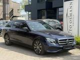 Mercedes-Benz E 300 de T-Modell AVANTGARDE/ Night-Paket /360 K - gebrauchte Mercedes-Benz E 300 aus dem Jahr 2020