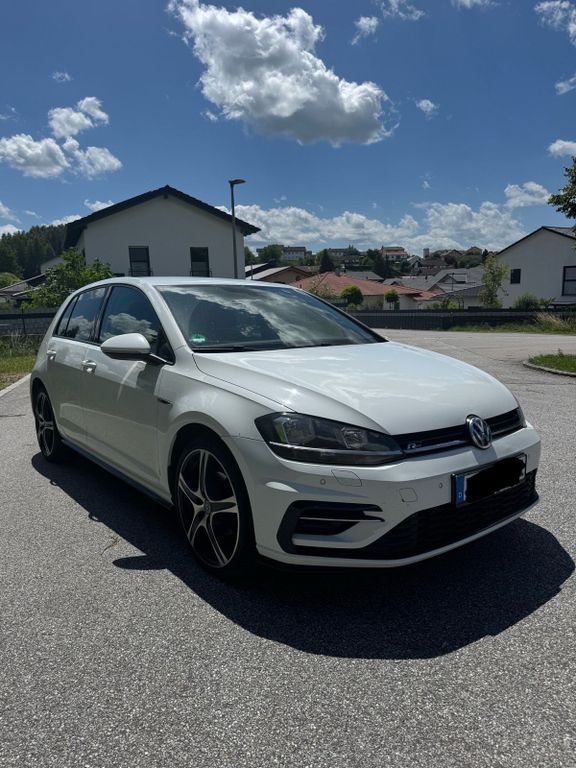 Image of Volkswagen Golf