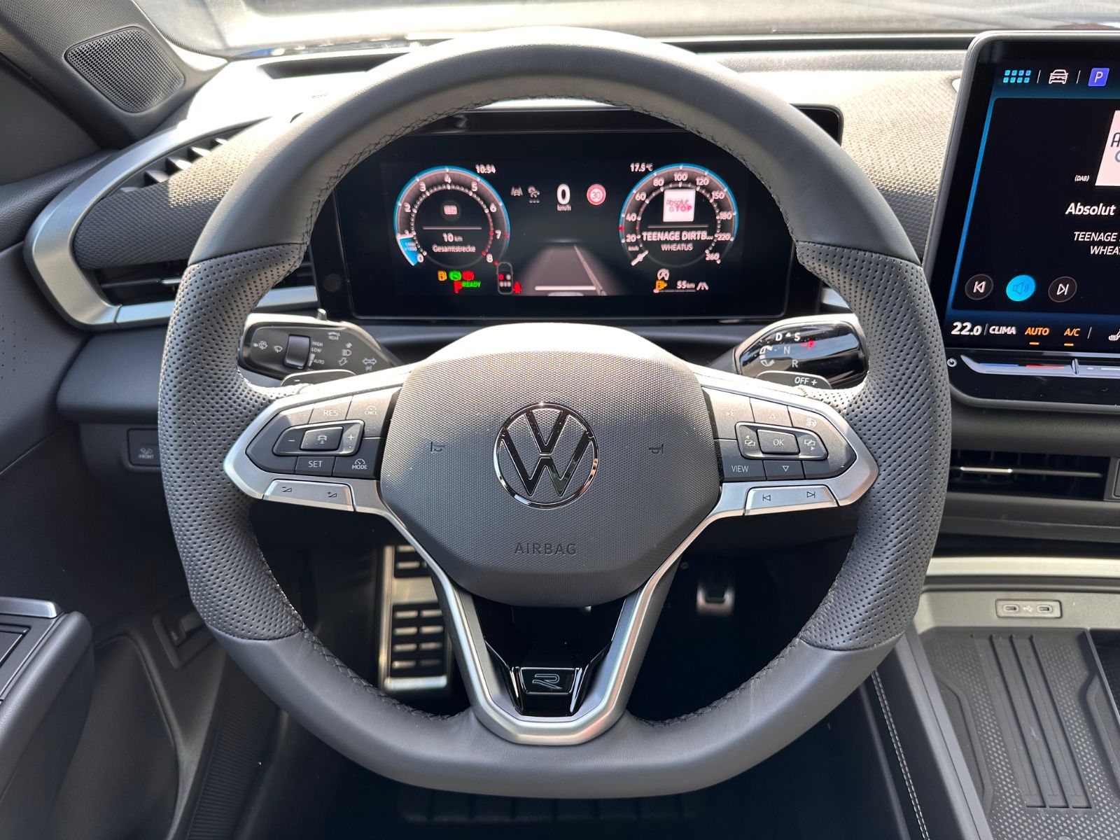 Fahrzeugabbildung Volkswagen T-Roc R Line 1.5 eTSI DSG APP/ACC/AHK/LED/eHeck