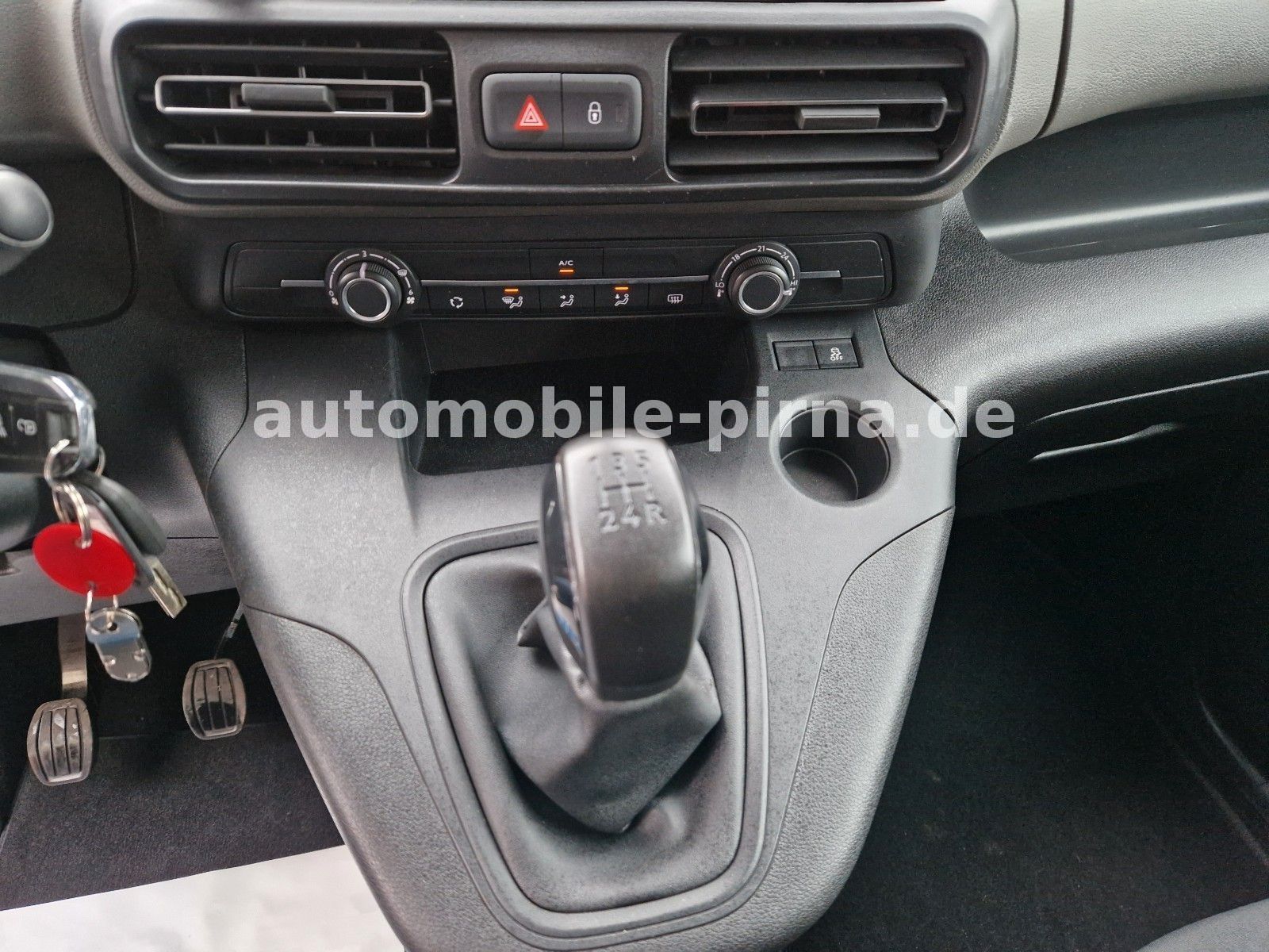 Rifter Active L1 BlueHDI (5-Si.) +NAVI/GRA/PDC