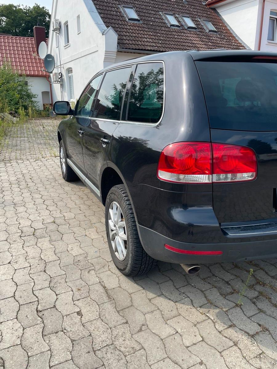Volkswagen Touareg 2006 — photo 10