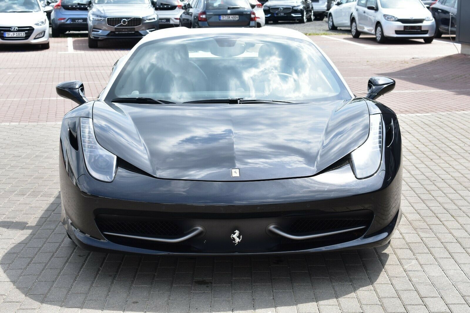 Fahrzeugabbildung Ferrari 458 Italia Spider*Lift*Cam*AFS*MIETKAUF