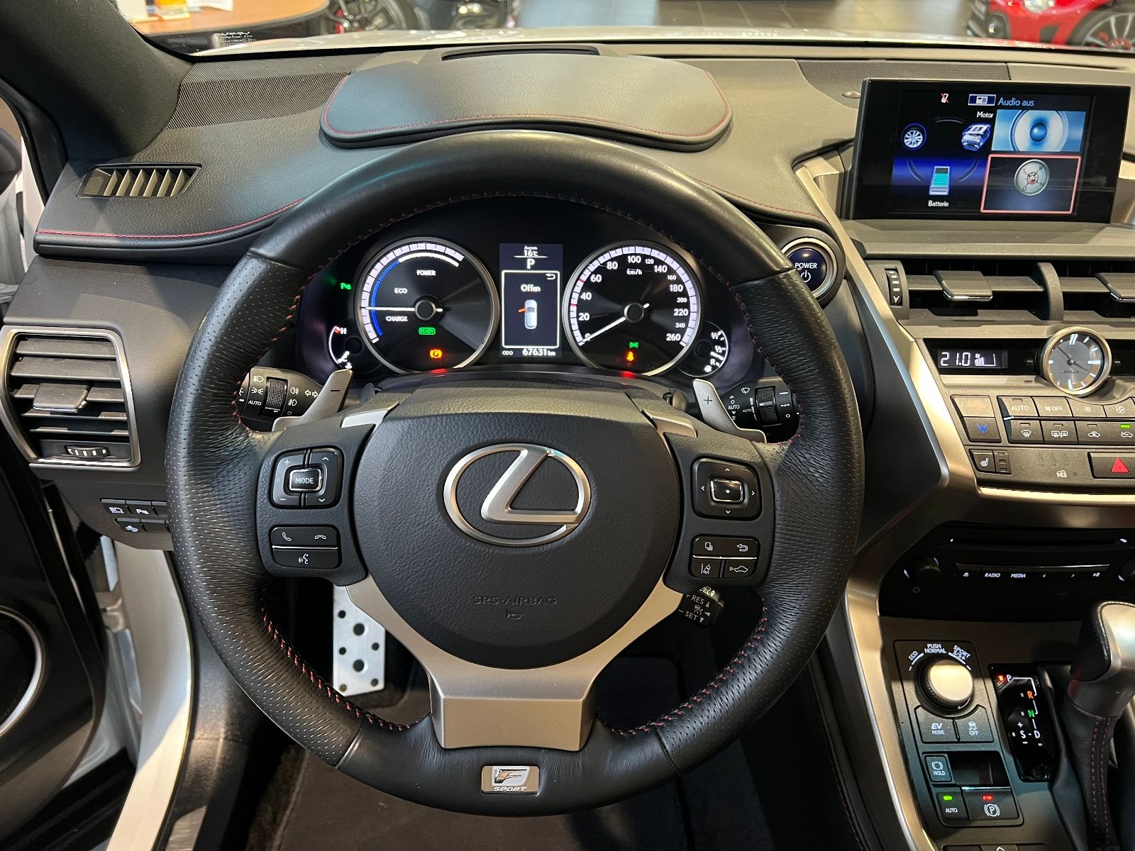 Fahrzeugabbildung Lexus NX 300h E-FOUR F Sport ACC HUD LEDER