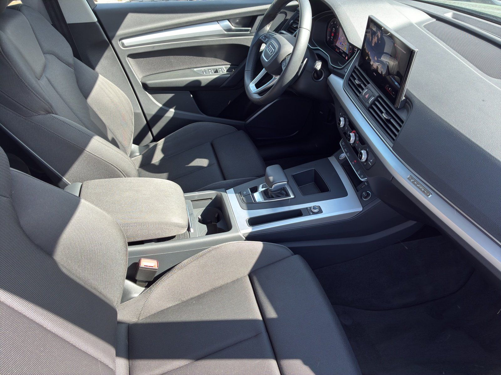 Fahrzeugabbildung Audi Q5 40 2.0 TDI quattro S-Line Kamera,LED,Matrix